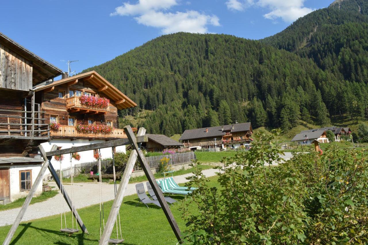 Feldererhof Apt Almenblick Santa Maddalena in Casies Exterior photo